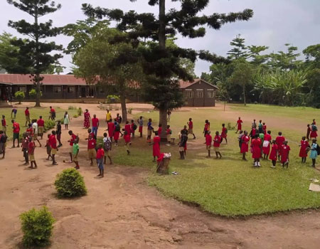 Uganda: Sanitäranlagen für die Kakinzi Grundschule (UGA-IOG16)